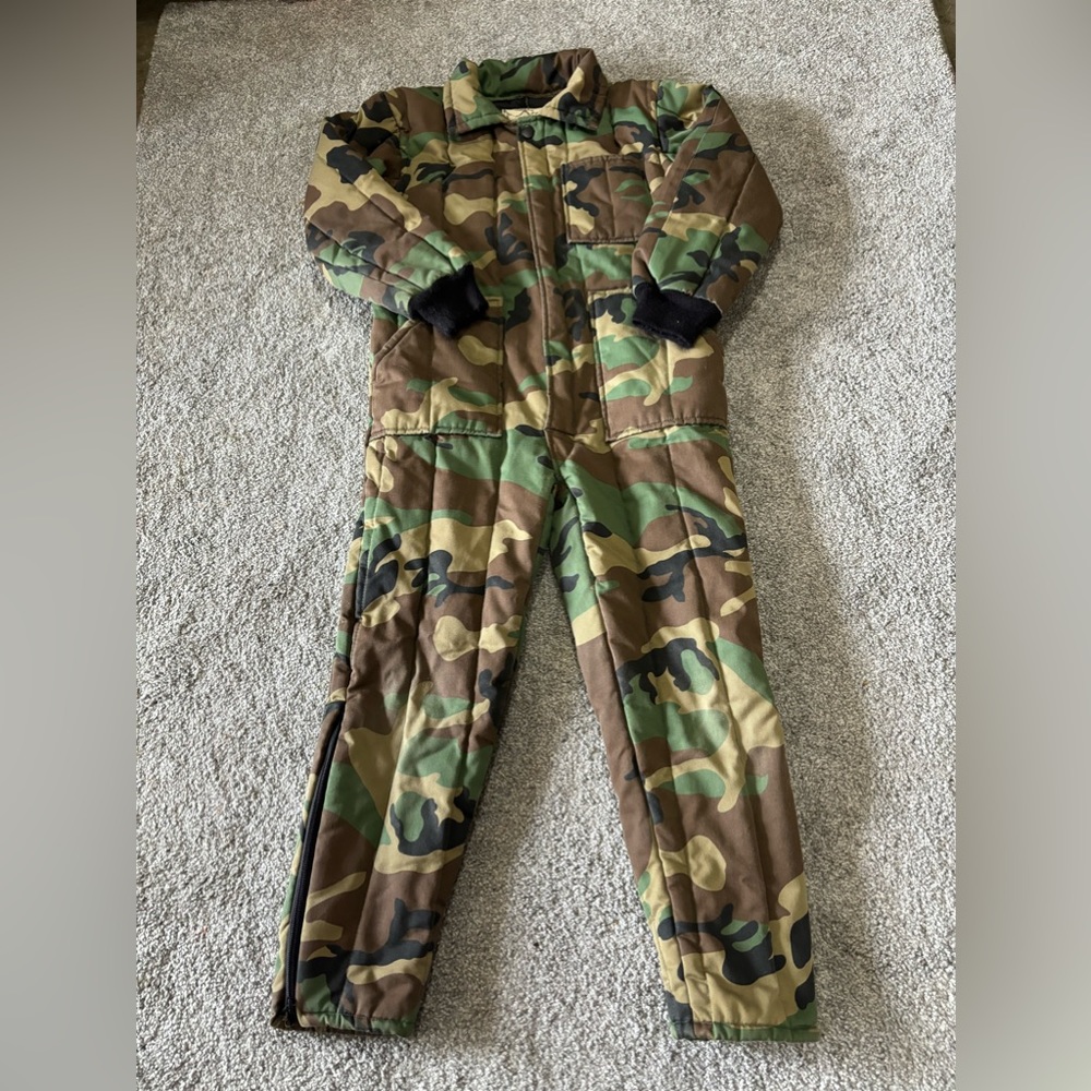 Vintage Rothco coveralls boys medium camo‎ flight suit traditional camo USA 90s
